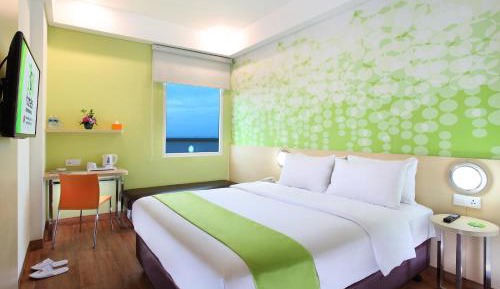 Zest Premium Queen Room