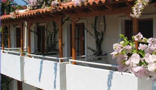 Studio (2 Adults)