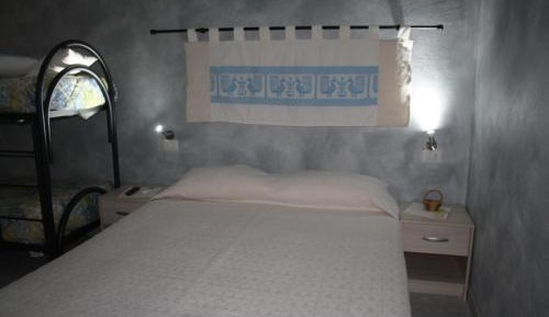 Triple Room with Bathroom