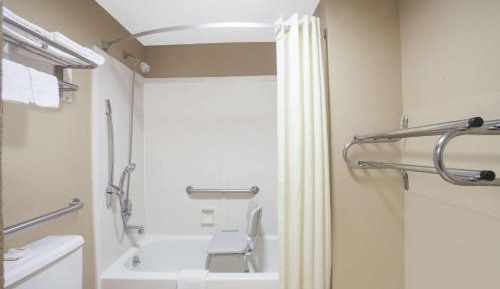 King Room - Mobility Accessible/Smoking