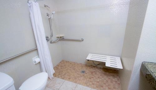 Queen Room - Disability Access