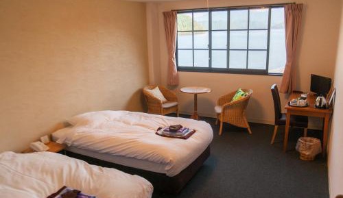 Twin Room with Private Bathroom