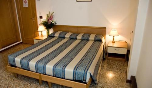 Double or Twin Room with Shared Bathroom