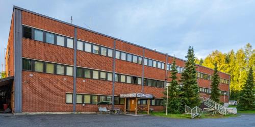 One or Three Bedroom Apartment