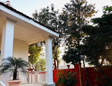 Villa with Garden View