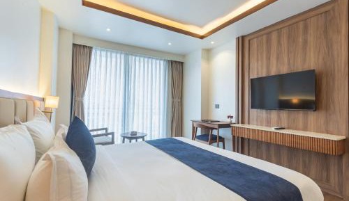 Superior King Room