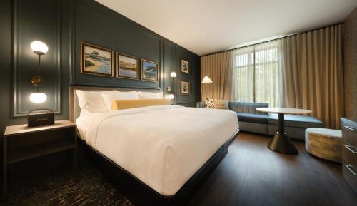Deluxe Junior Suite