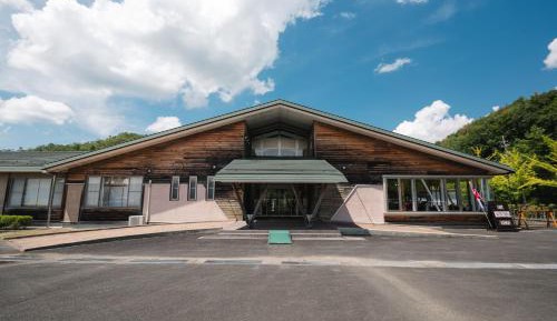 Triple Room with Shared Bathroom