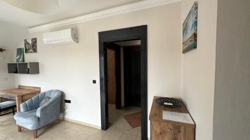 One-Bedroom Apartment with Balcony and Mountain View  
