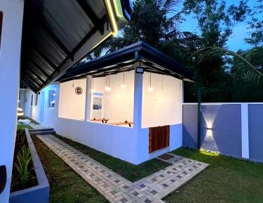 Superior Single Room with Lake View