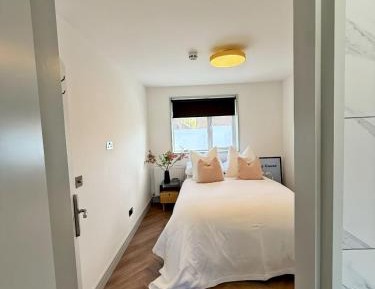 Deluxe Double Room with Bath