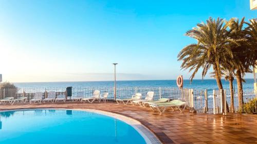 Two-Bedroom Apartment with Sea View