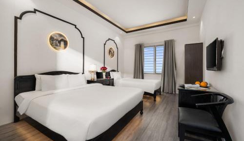 Luxury Triple Room