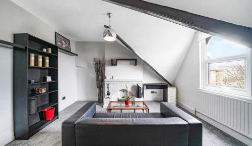 One-Bedroom Apartment with Garden