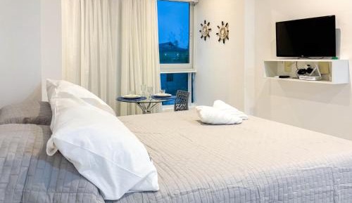 One-Bedroom Apartment with Balcony