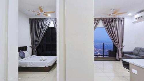 One-Bedroom Apartment with Balcony