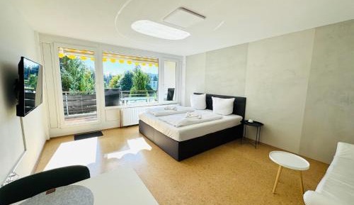 One-Bedroom Apartment with Balcony