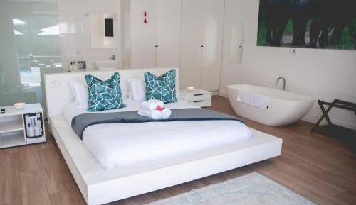 Superior King Room with Fireplace