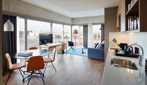One-Bedroom Corner Suite - High Floor