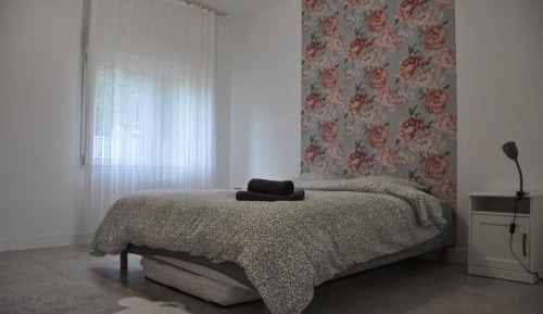 Apartment with Garden View