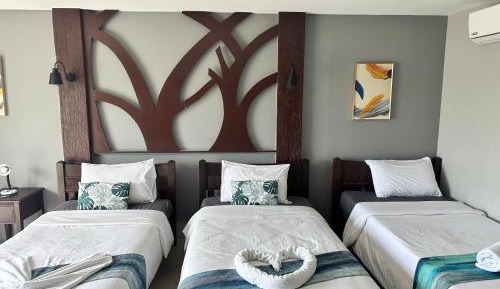 Standard Triple Room with Sea View