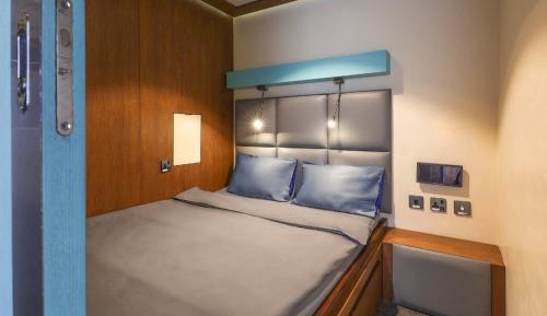 Single or Double YAWN Cabin - 10 Hour Day Stay from 13:00-23:00 hrs (1pm-11pm)