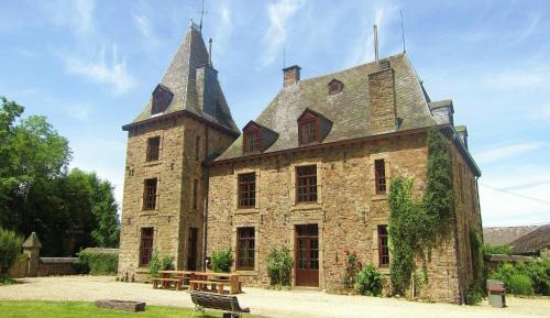 Eight-Bedroom Holiday Home