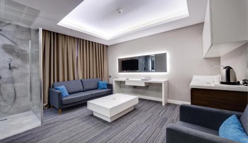 Executive King Suite
