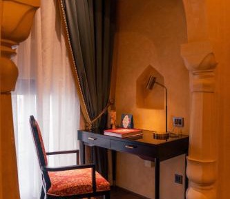 Legacy Suite - Winter Package Complimentary Two-way Airport/Railway/Bus Transfer,Complimentary Hi-Tea,Enjoy complimentary Evening Cocktails,Complimentary 1 session of 60 mins Massage and Complimentary 1 session of 60 mins Yoga)