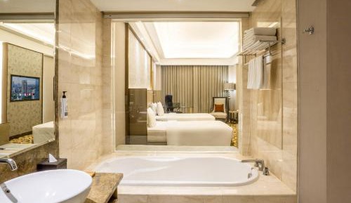 Grand Deluxe Twin Room