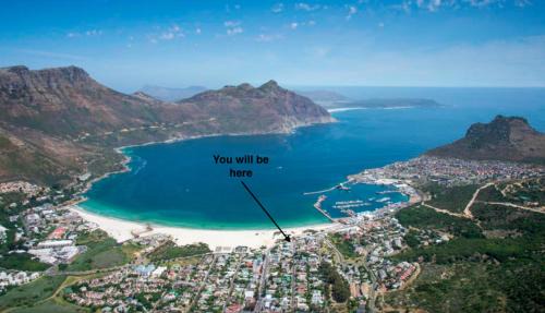 One-Bedroom Apartment with Sea View and Terrace