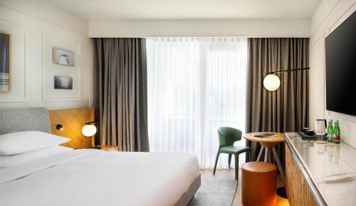 Deluxe Room with One King Bed and Balcony