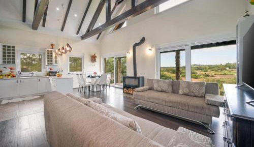 Three-Bedroom Vacation Home 