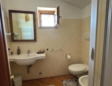 Deluxe Double Room with Extra Bed