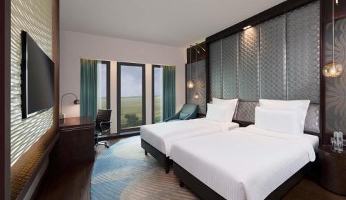 Executive Club Twin Room - Lounge access with Cocktail Hours,15% discount on F&B services and laundry