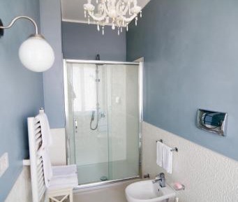 Double or Twin Room with Private Bathroom