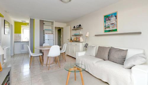 Superior One-Bedroom Apartment with Balcony