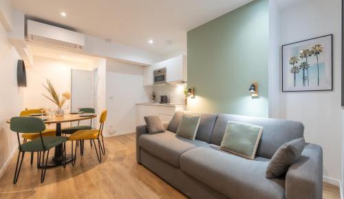 One-Bedroom Apartment