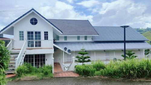 King Room with Mountain View