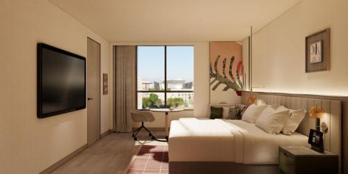 Premium King Room with City View