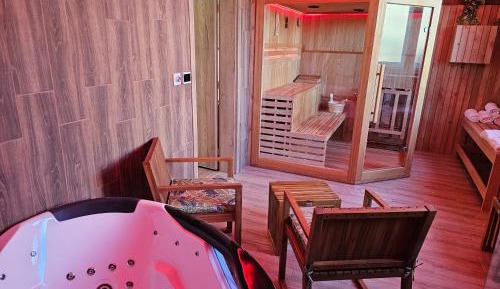 Double Room with Spa Bath