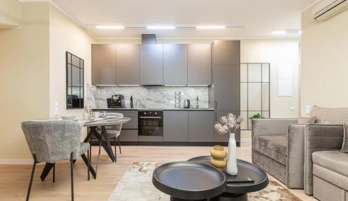 One-Bedroom Deluxe Apartment