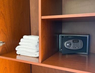 Double or Twin Room with Private Bathroom