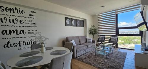 Two-Bedroom Apartment with Mountain View