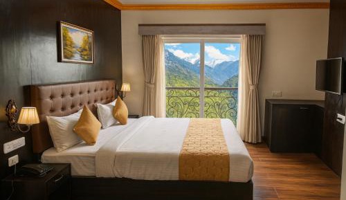 King Room with Balcony