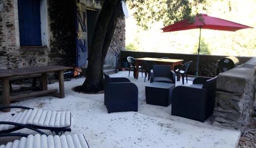 Superior One-Bedroom Apartment