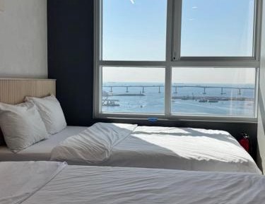 Deluxe Twin Room with Sea View