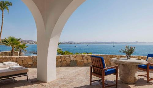 Premier Suite - Ocean Front, One Bedroom