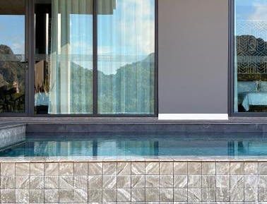 Suite with Private Pool