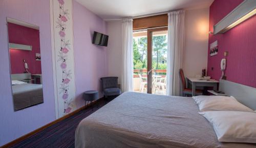 Double Room with Pool View